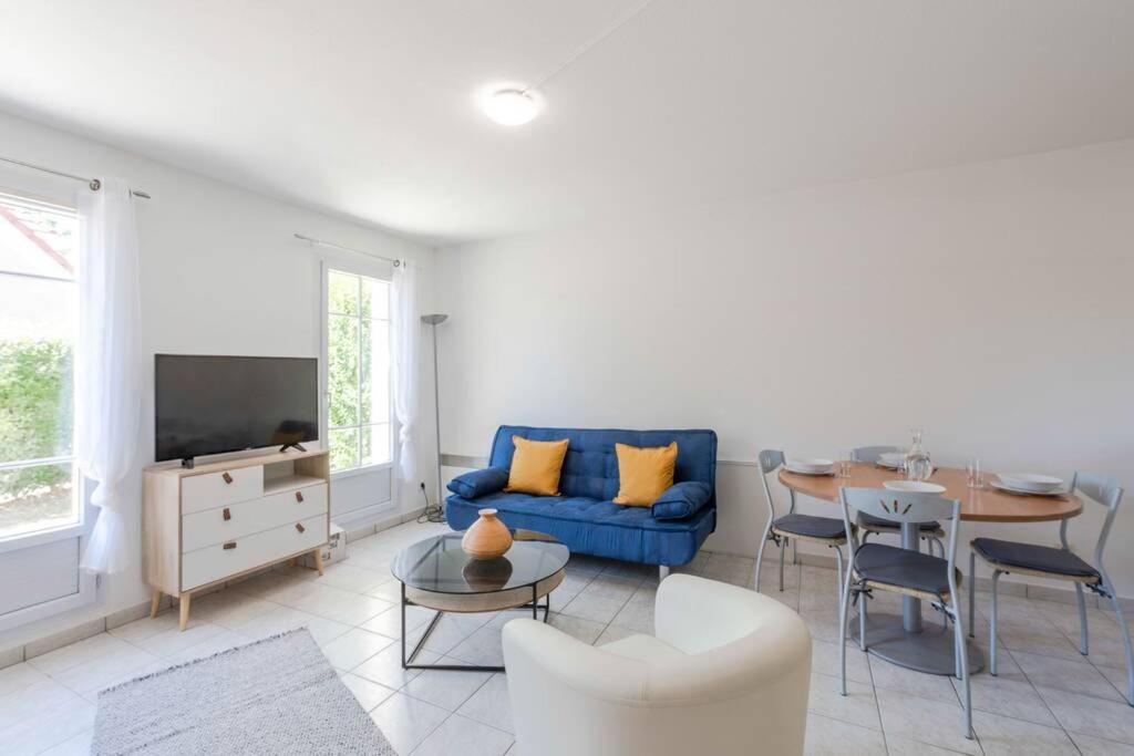 Guest House III Magny-le-Hongre Exterior photo